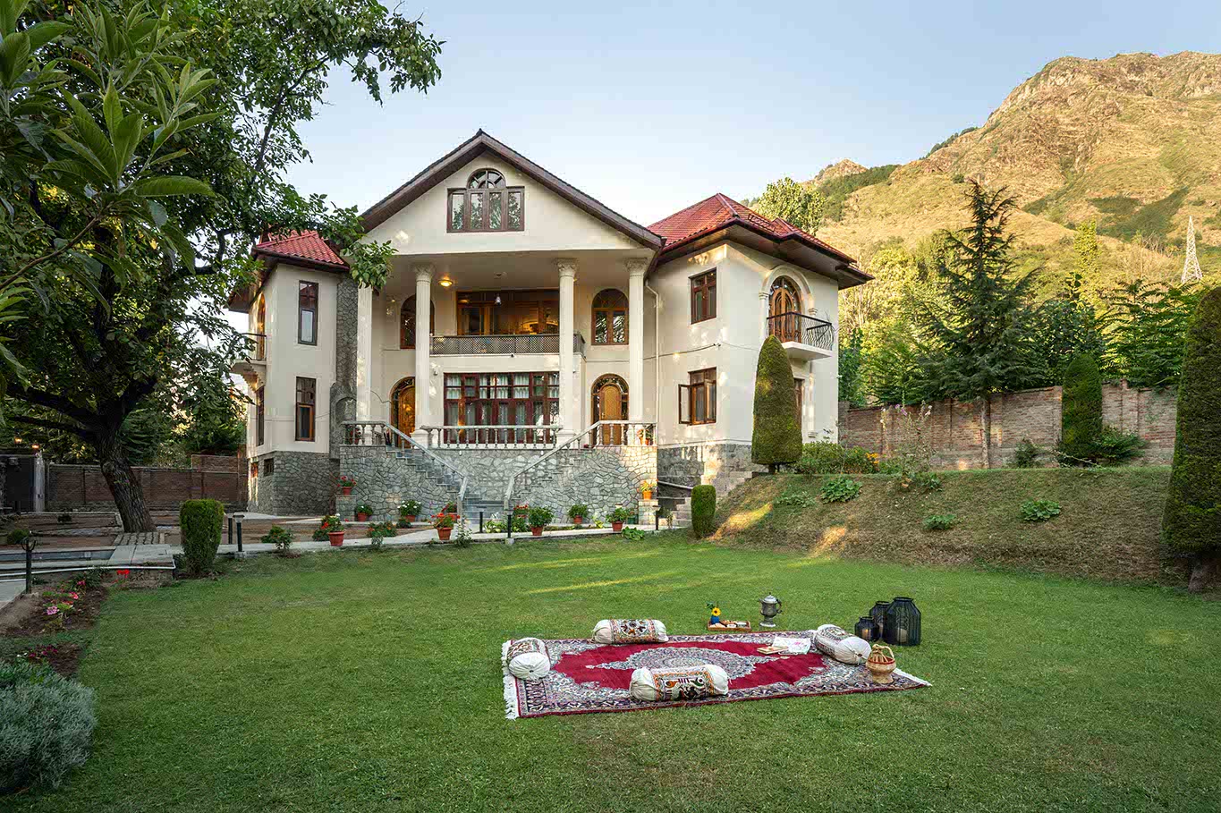The Manor - Villas for Rent in Srinagar