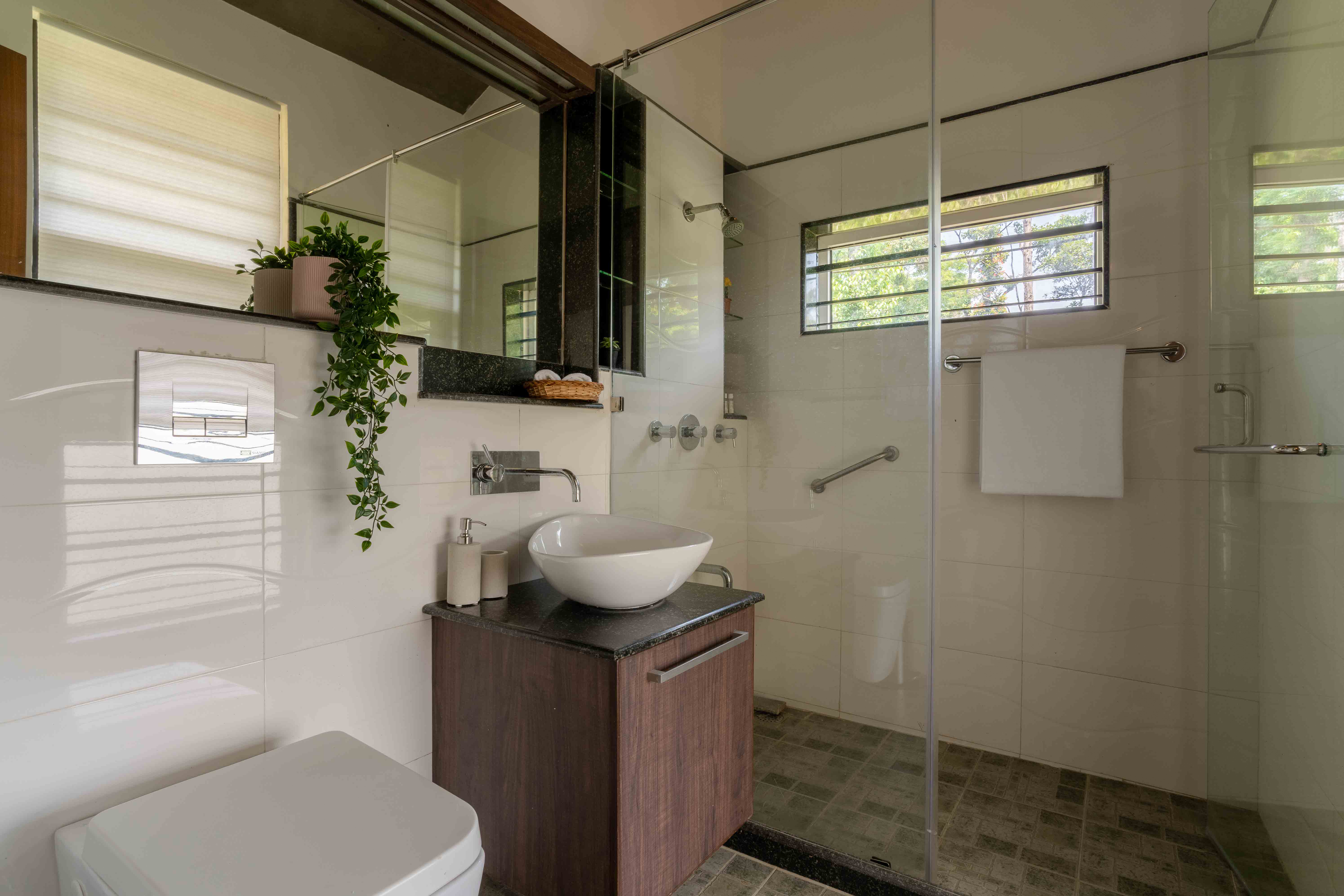 Whispering Waters - Image 14