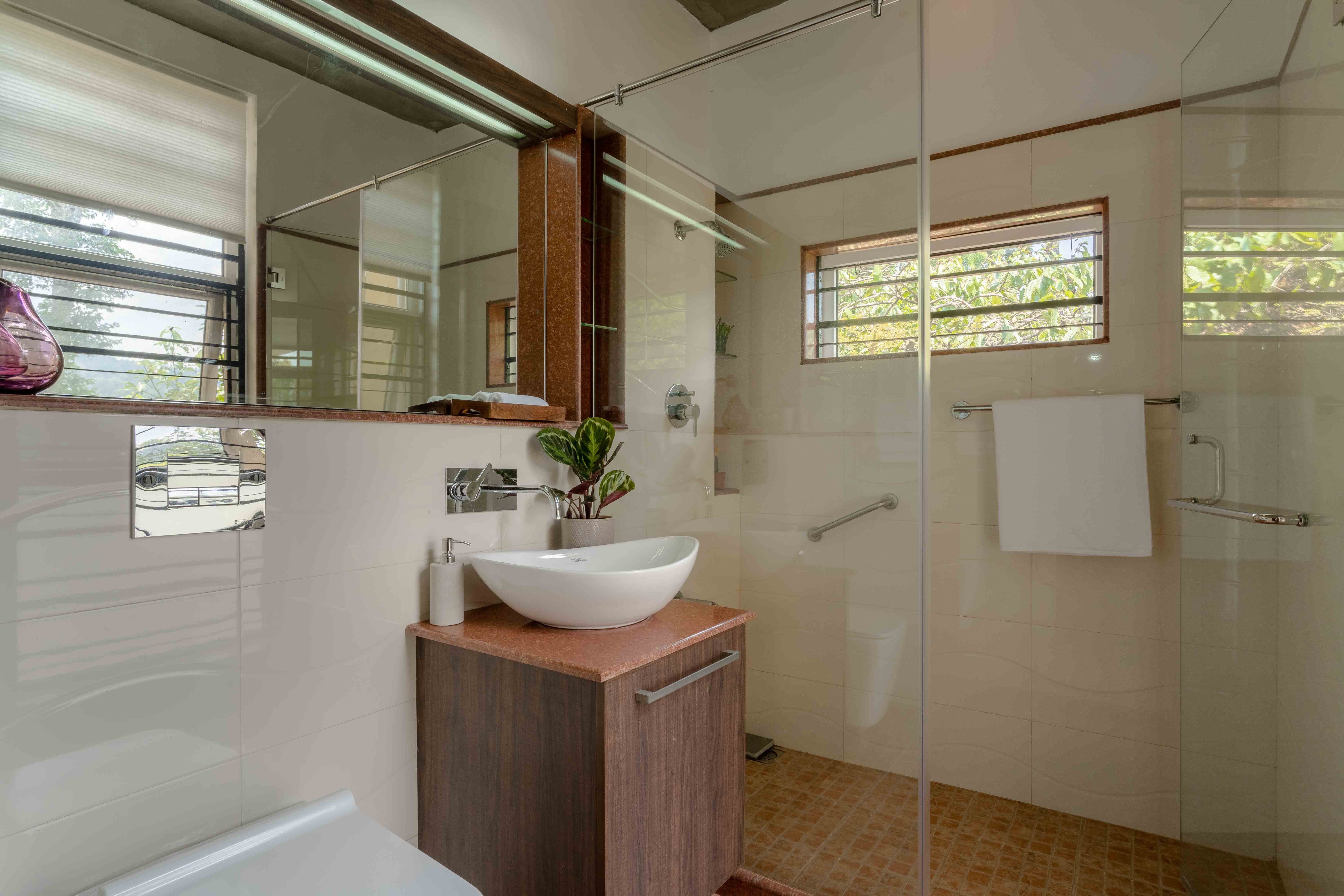 Whispering Waters - Image 15