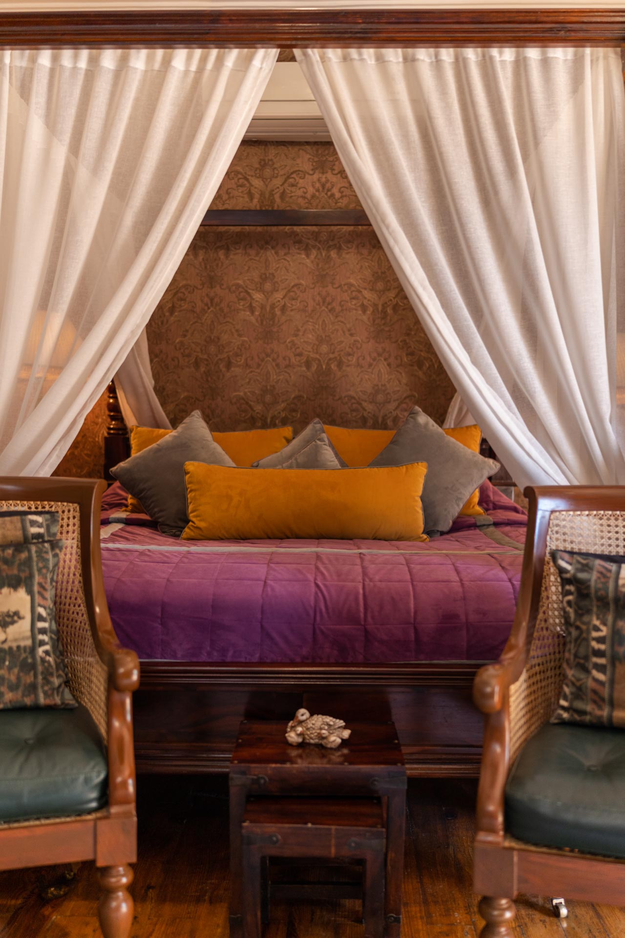 Srinivas - The Royal Residence - Bedroom area 5